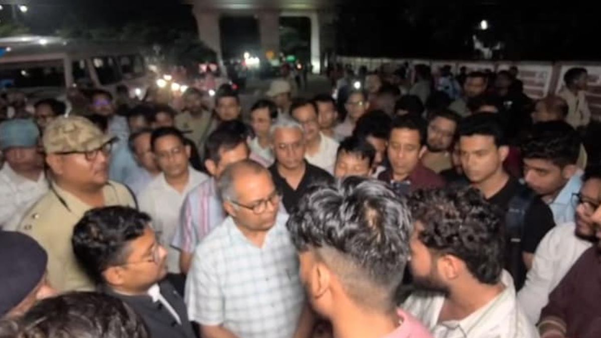 Students Jam Gauhati Highway, Demand Free University Fees